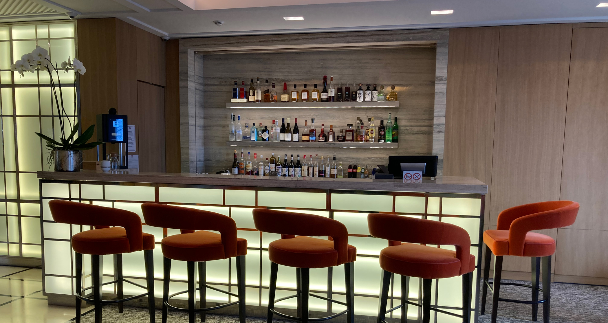 Restaurants, cafés, bars