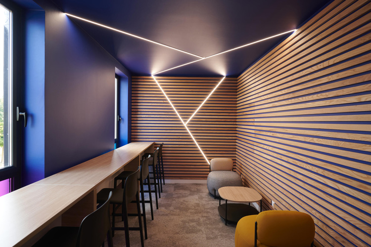 esg-dijon-ruban-led-volta-pro-14-4Wm-4000k-profil-aluminium-micro-alu-1